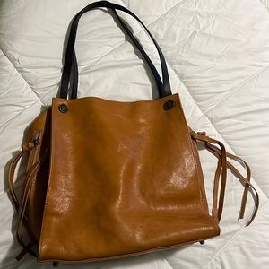 Old Trend Daisy Leather Tote Bag